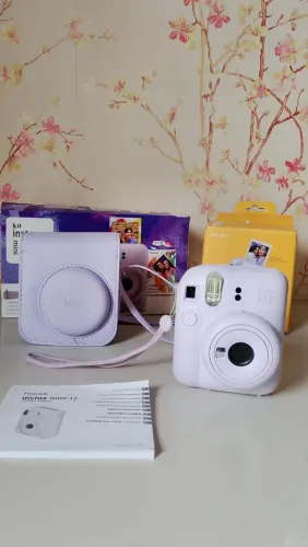 Kit Câmera Instantânea Fujifilm Instax Mini 12