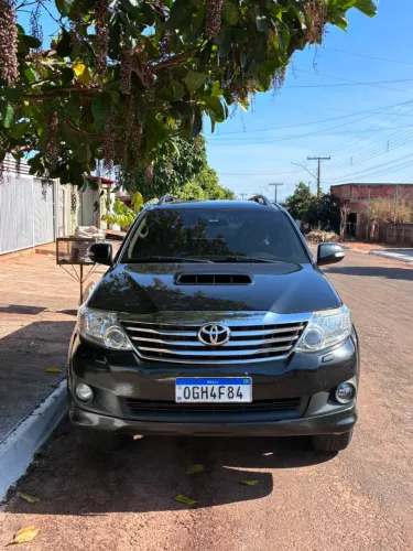 Toyota Hilux SW4 SRV D4-d 4X4 3.0 TDI Dies. AUT 2012