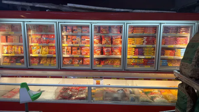 Expositor Vertical Eletrofrio Congelados 6 Portas