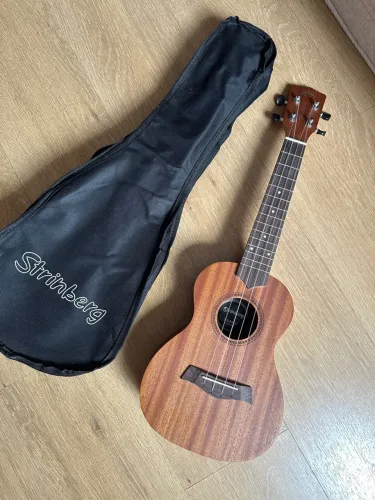 Ukulele strinberg 