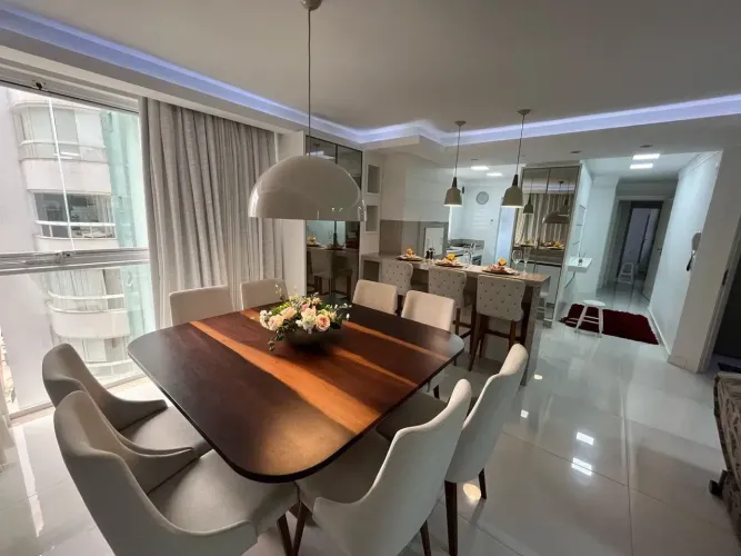 3 suites com 2 vagas