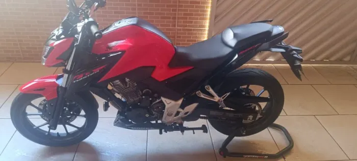MOTO HONDA CB 300F  NOVA  2024/2025  