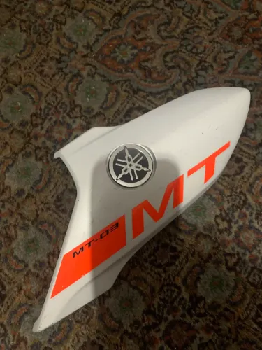 Carenagem entrada de ar Esquerda Yamaha MT03 original