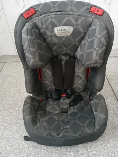 Cadeirinha de carro infantil