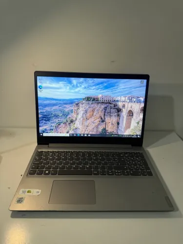 Notebook Lenovo - i5 de 10° geração - 8GB RAM - SSD 256