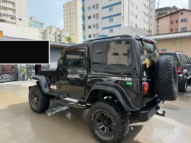 Troller T-4 4X4 2.8 TB Int. Cap. Rígida Diesel 2004
