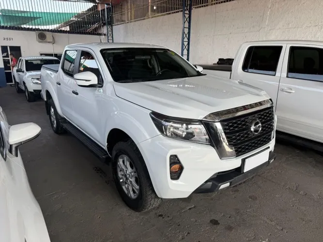 Nissan Frontier SE CD 4X4 2.3 Bi-TB Diesel Aut. 2023