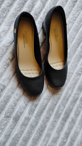 Vendo sapato Modare ultra conforto, número 37, sem uso.
