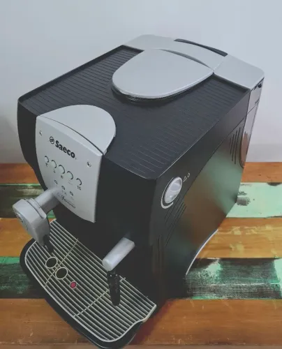 Maquina de cafe expresso Saeco Incanto 110volts. 