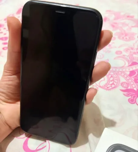 iPhone XR PRETO 256gb