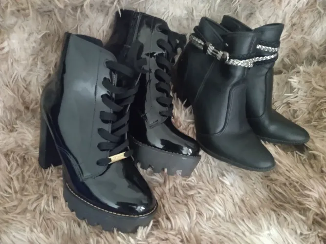 Vendo botas tamanho 35