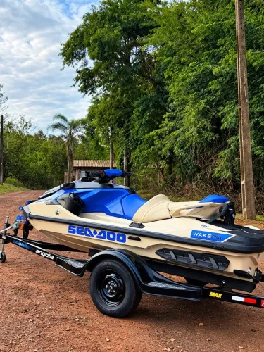 Jet-Ski Sea-Doo 230 Weke - 2025 Carreta Angola