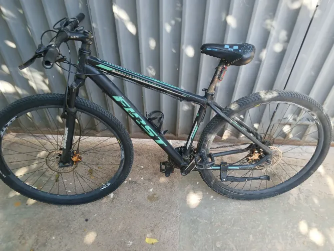 Bicicleta montanbike FIRST