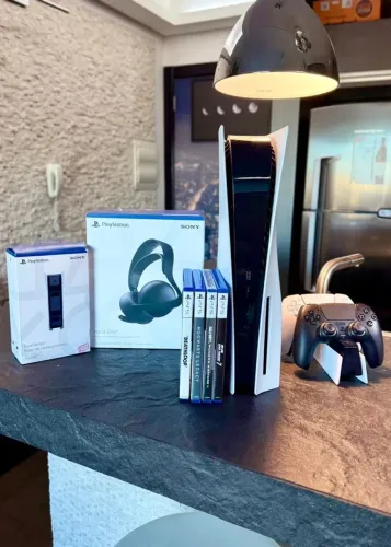 PS5 FAT 1TB + 2 DualSense + Pulse Elite + 4 Jogos Originais