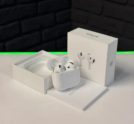 AIRPODS 4TH SEM CANCELAMENTO DE RUÍDO, NOVO LACRADO 1 ANO DE GARANTIA APPLE.