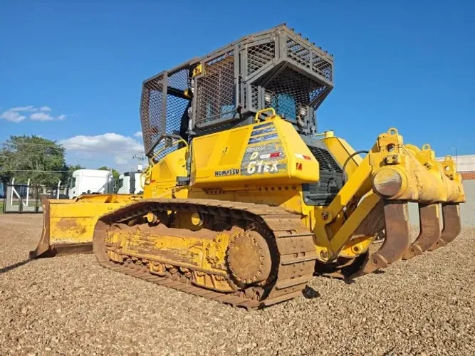 Trator de Esteira Komatsu 2022 D61EX