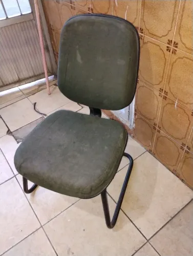 Cadeira Escritório Veludo cinza escuro usada