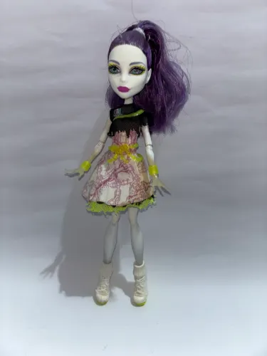 Monster High Spectra Sporterror 