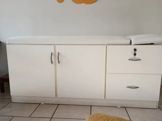 Maca com Armàrio