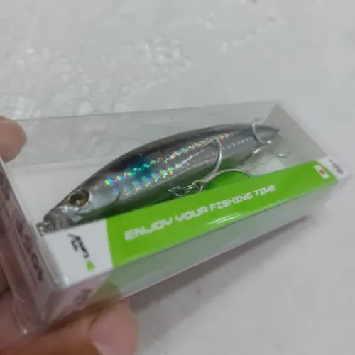 Isca artificial plug fish estilo IMA Qualy 105F (nova na caixa)