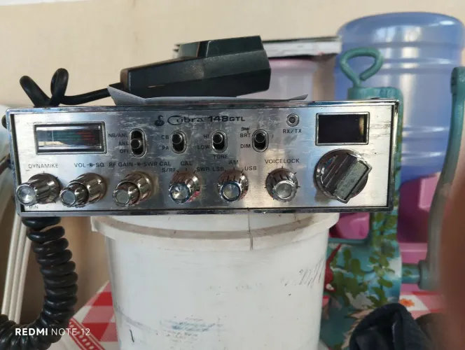 Rádio amador funcionando perfeitamente