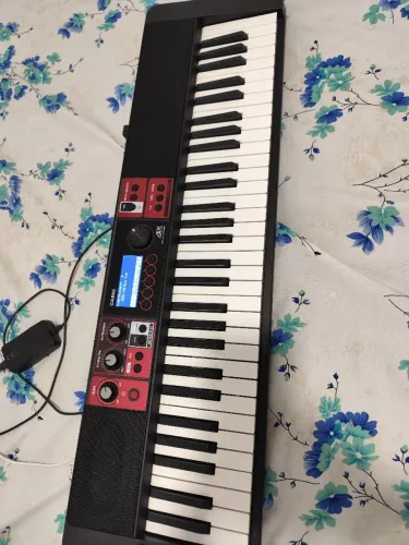Teclado Casio CT-S 1000v com acessórios originais