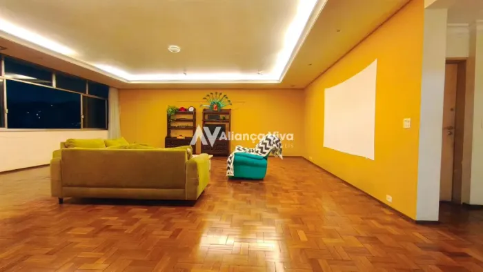Lagoa | Apartamento 4 quartos, sendo 1 suite