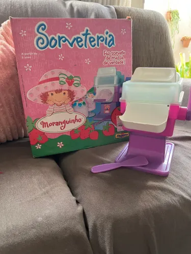 Sorveteria da Moranguinho (faz sorvete de verdade)