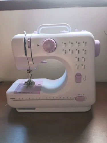 Máquina de Costura Portátil Elétrica 12 Pontos