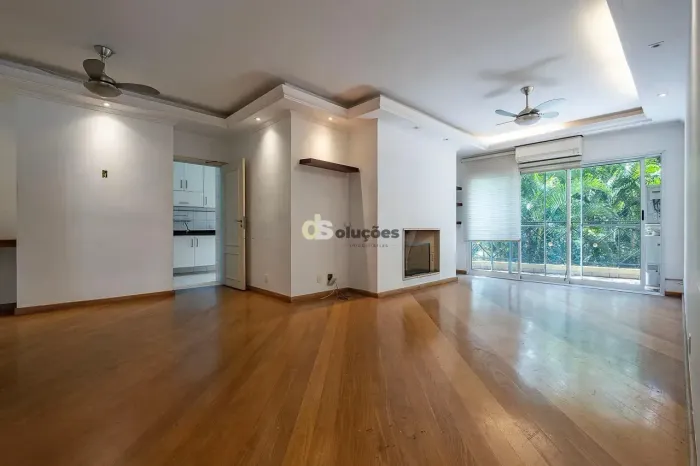 Apartamento à Venda no Edifício Plátano, Boaçava, Próximo ao Alto de Pinheiros, São Paulo