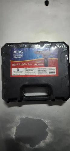 Parafusadeira e Furadeira Berg 12V (nova lacrada)