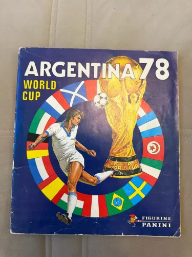 Álbum 78 e 82 panini