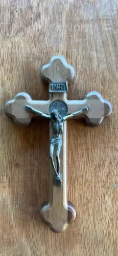 Crucifixo de São Benedito