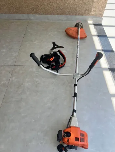 Roçadeira Sthill