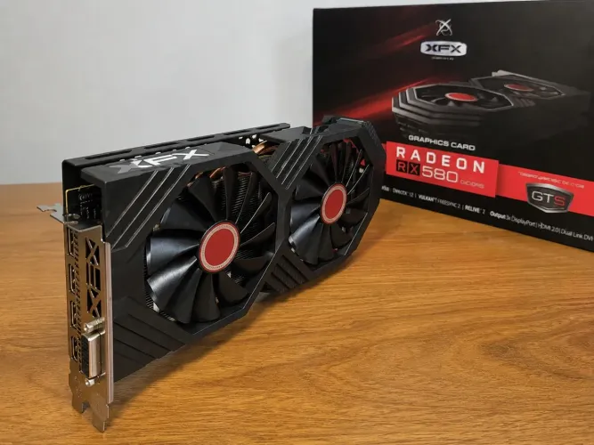 Placa de Vídeo XFX Radeon RX 580 8GB GDDR5