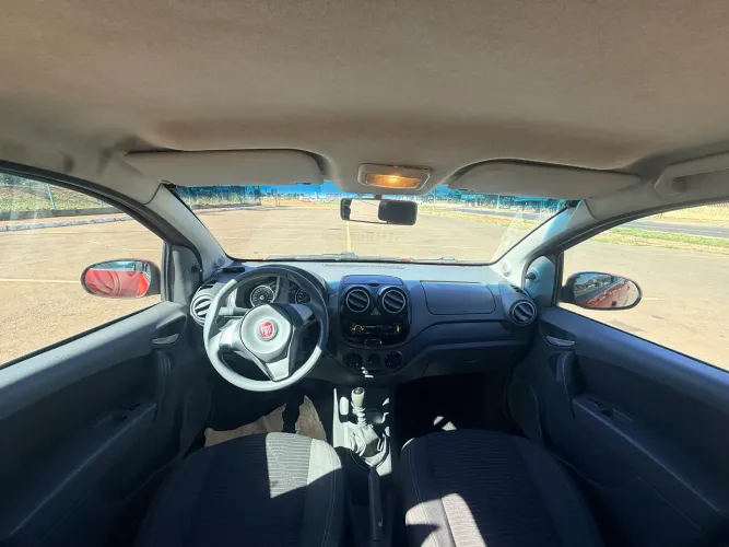 Fiat Palio Attractive 1.0 EVO Fire Flex 8V 5P 2013