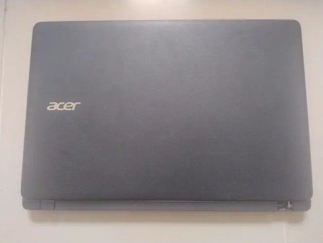 Nootebook Intel Celeron N3350, 4GB de RAM 128MB de Placa de Vídeo e Armazenamento de 224GB