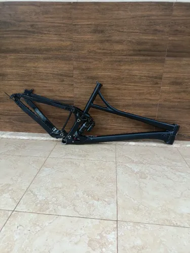 Quadro Banshee Titan XL 2020 29"