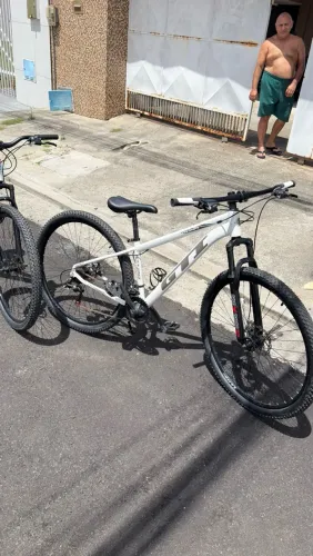 Bike aro 29 com documento tudo certinho