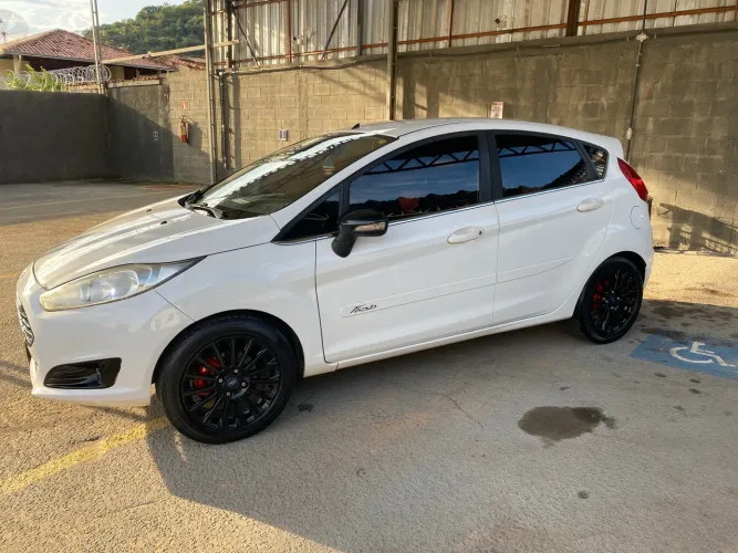 Ford Fiesta Tit./tit.plus 1.6 16V Flex Aut. 2014