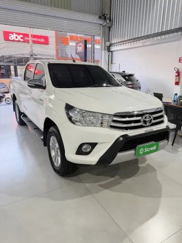 Toyota Hilux CD SRV 4X4 2.8 TDI Diesel Aut. 2017