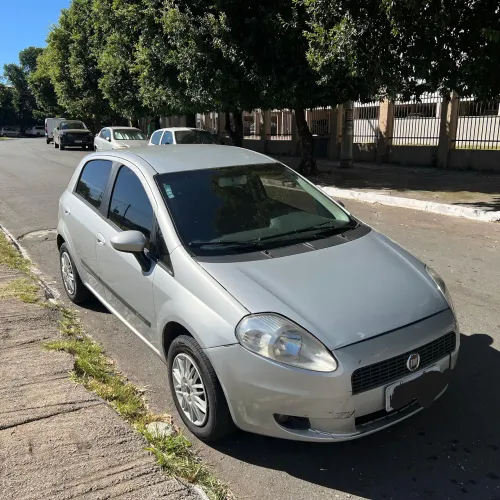 Fiat Punto Attractive 1.4 Fire Flex 8V 5P 2011
