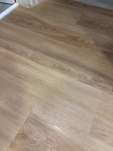 Piso vinílico Tarkett Injoy Papoula 3m2