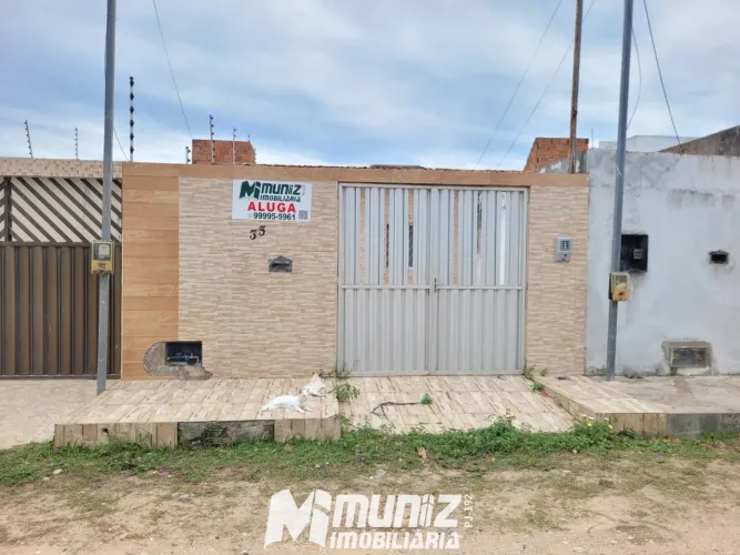 Excelente Casa Para Aluguel no Bairro Aruana