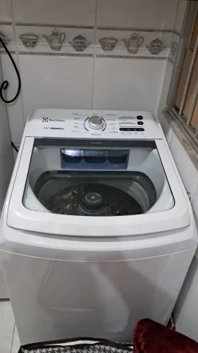 Máquina de lavar Eletrolux 14 kg