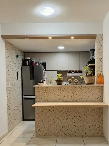 MESA PARA PAREDE À VENDA - 1,55 m x 0,50 m ?