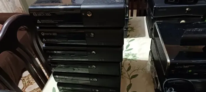 LOTE DE 10 XBOX 360 MAIS 10 HDD 500