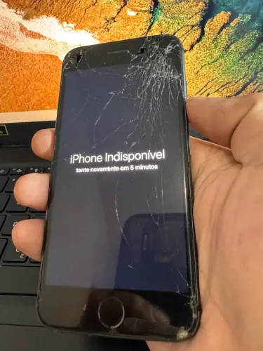 iPhone 8 quebrado