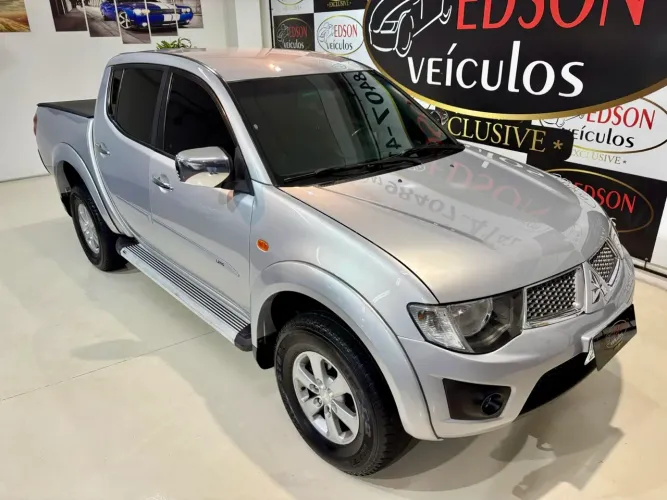 Mitsubishi L200 Triton HPE 3.2 CD TB Int.diesel AUT 2011