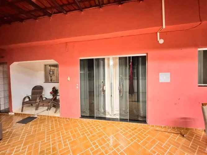 Casas Financiáveis para Venda em RA XIII Santa Maria, Santa Maria, 3 dormitórios, 1 banhei